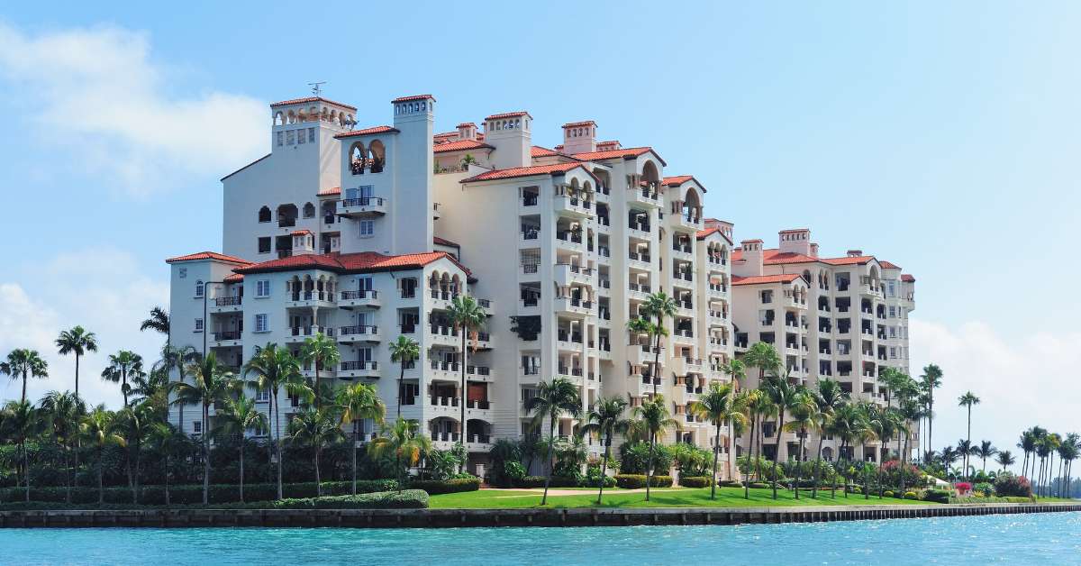 Ultimate Guide to Real Estate Photography in Florida